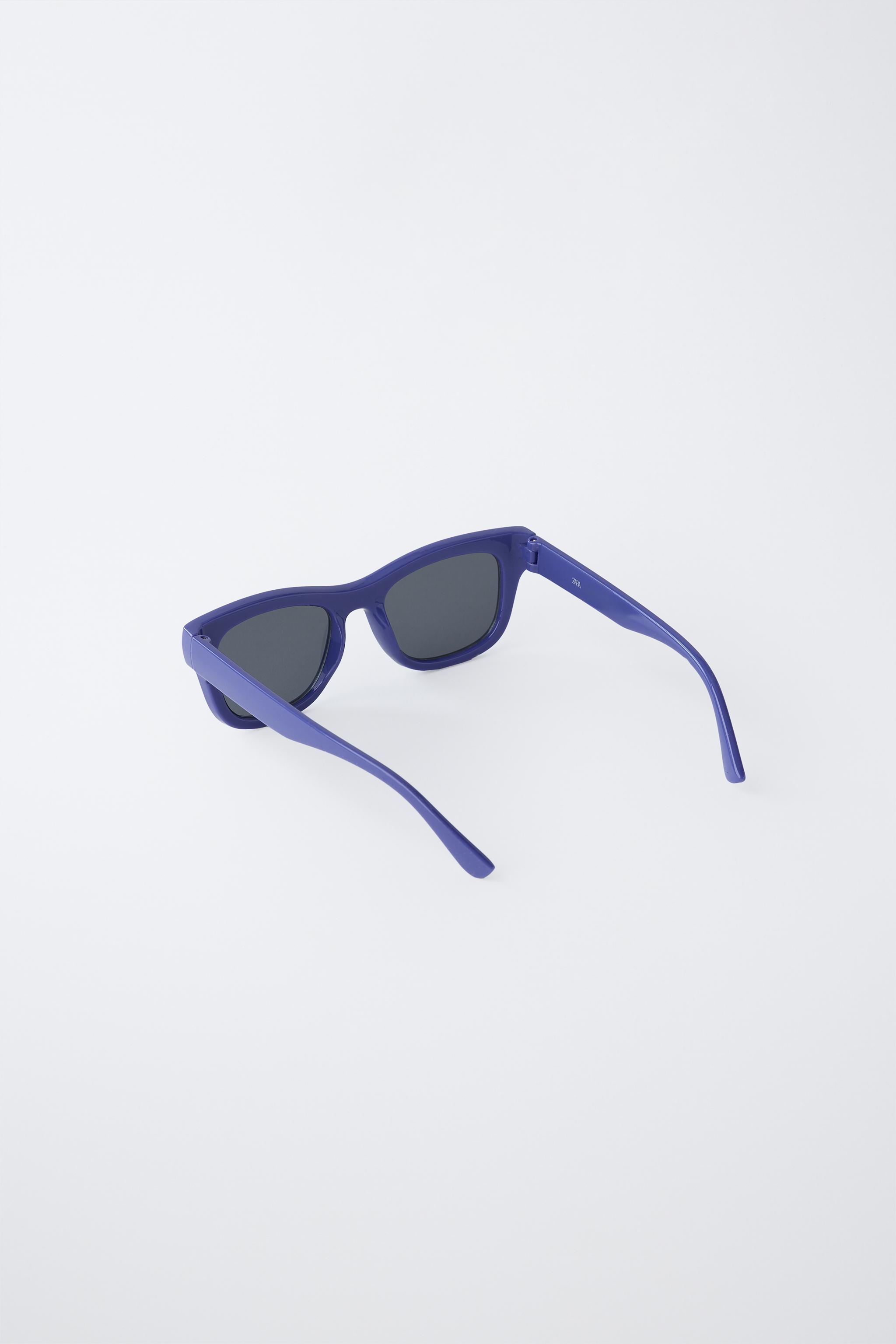 SQUARE PLASTIC SUNGLASSES